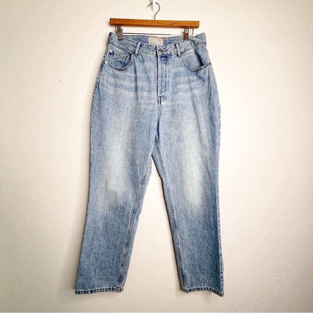 Everlane The Curvy 90’s Cheeky Straight Jeans Button Fly Light Wash Size 31 EUC